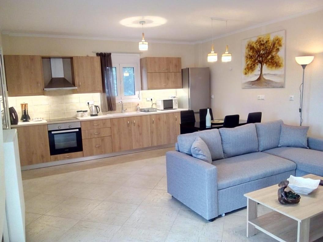 Aliveri Flat With Sea View Buitenkant foto