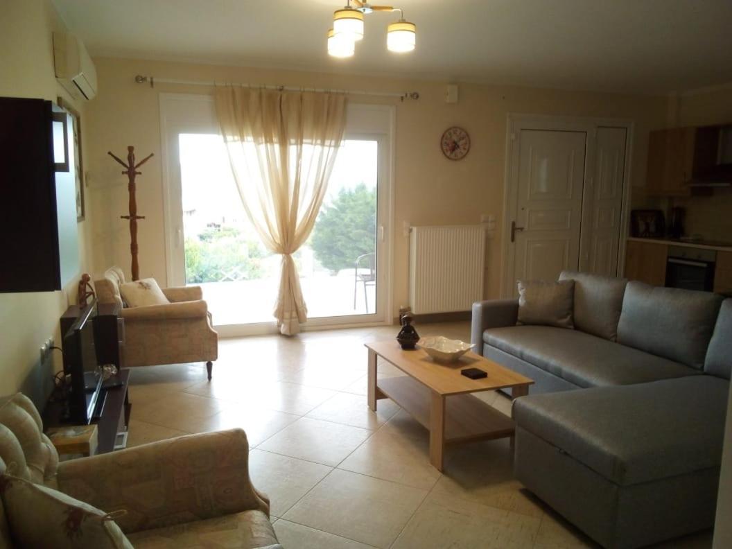 Aliveri Flat With Sea View Buitenkant foto